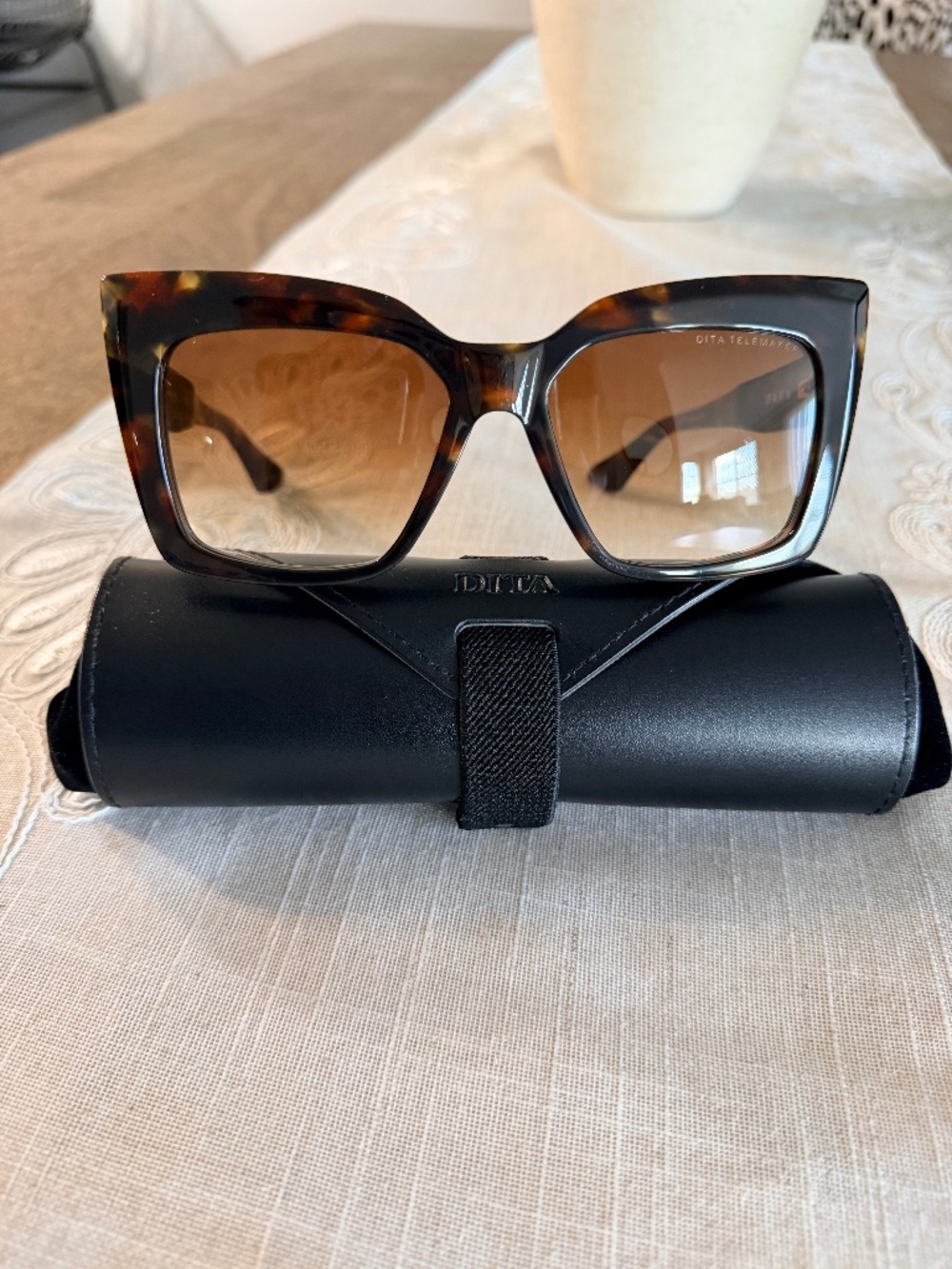 Great Condition DITA TELEMAKER Womens sunglasses Haute Tortoise.